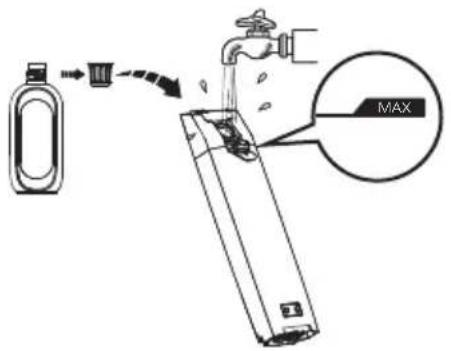 TINECO Floor One S7 Flashdry - Remplissage du réservoir d'eau propre - 2