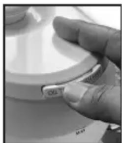 HOMEDICS UHE-CMTF14 - HOW TO USE THE OIL TRAY - 1