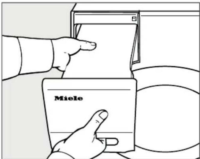MIELE TWL680WP - Vider le réservoir à eau condensée - 1