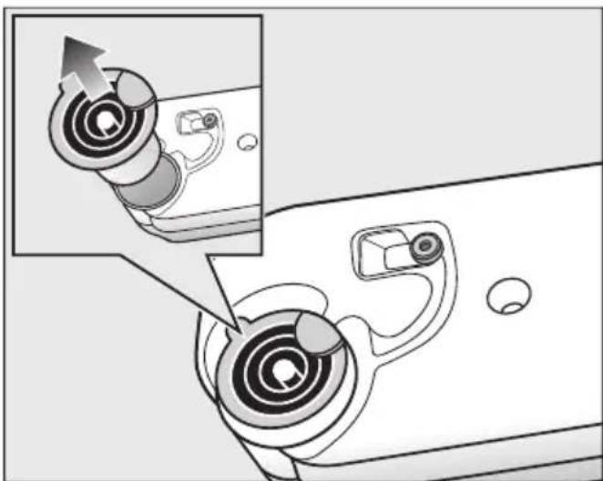 MIELE TWL680WP - Nettoyer le filtré à peluches du réservoir d'eau de condensation - 2