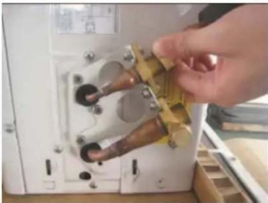 Anslut 416-107 - Anslutning av installationssatsen - 1