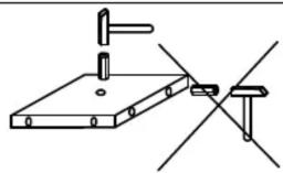 Simple line drawing of a mechanical clamp or bracket assembly (no text or symbols)