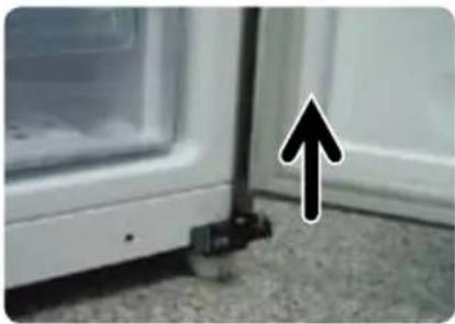 SAMSUNG RL44QTUS - - DEMONTÁŽ DVERÍ MRAZNICKY - 2
