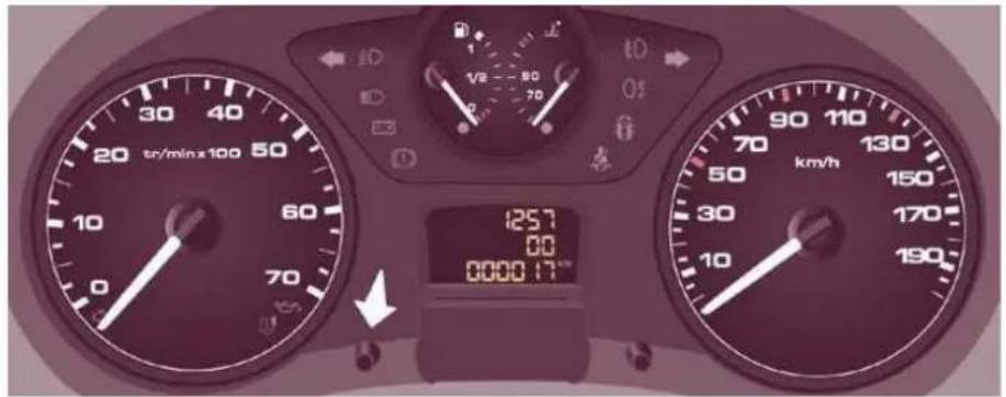 20 tr/min x 100 50 10 0 60 70 125.7 00 0000.17" 90 110 70 km/h 130 50 30 10 150 170 190