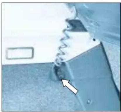 PEUGEOT 306 Break (2002) - Při sklápění zadní sedadlové lavice začněte vždy sedákem, nikdy ne opěradlem (nebezpečí poškození). - 1
