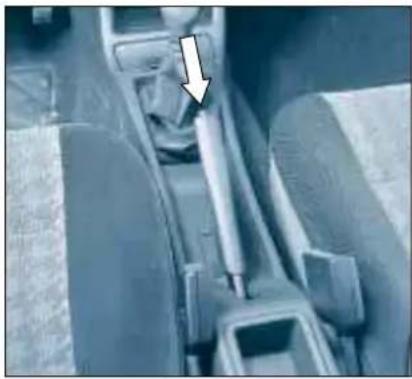 PEUGEOT 306 C (2001) - SPECIÁLNÍ VYBAVENÍ PEUGEOTU KABRIOLET 306 - 2