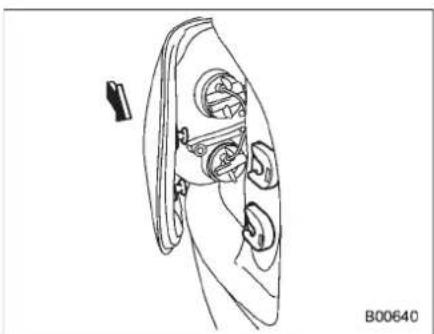 SUBARU Tribeca (2010) - 11-44 Maintenance and service - 2