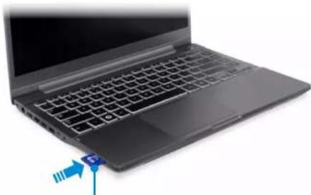 SAMSUNG NP700Z5AH - Slot pro více pamětových karet (volitelné) - 1