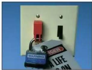 Panduit STS2 - Toggle Switch Lockout Device - 1