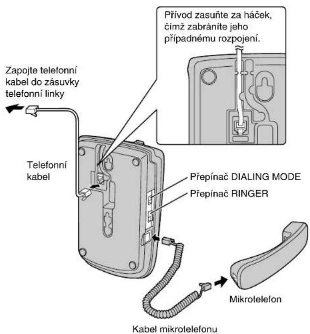 Zapojte telefonní kabel do zásuvky telefonní linky Telefonní kabel Přívod zasuňte za háček, čímž zabráníte jeho případnému rozpojení. Přepínač DIALING MODE Přepínač RINGER Mikrotelefon Kabel mikrotelefonu