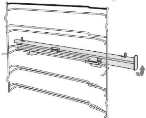 Technical line drawing of a mechanical assembly with three parallel plates and a central rod (no text or symbols)