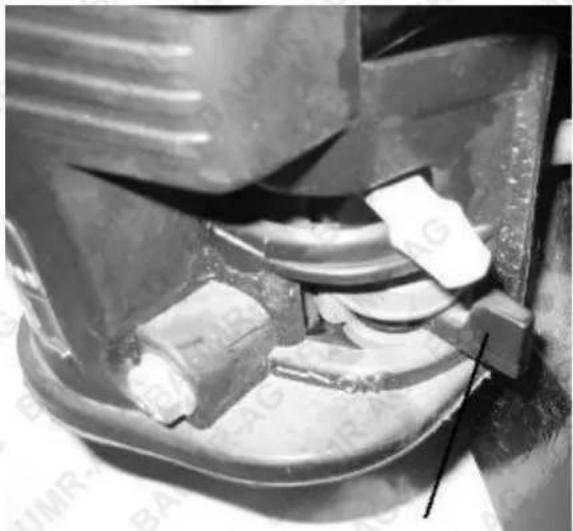 Baumr-AG SGR750 - Fuel Valve - 1