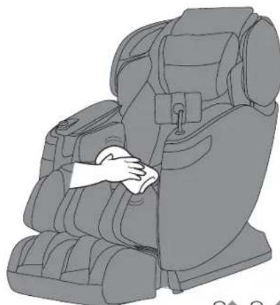 Ogawa Master Drive Plus OG7598P - Wipe the synthetic leather with a soft dry cloth. - 3