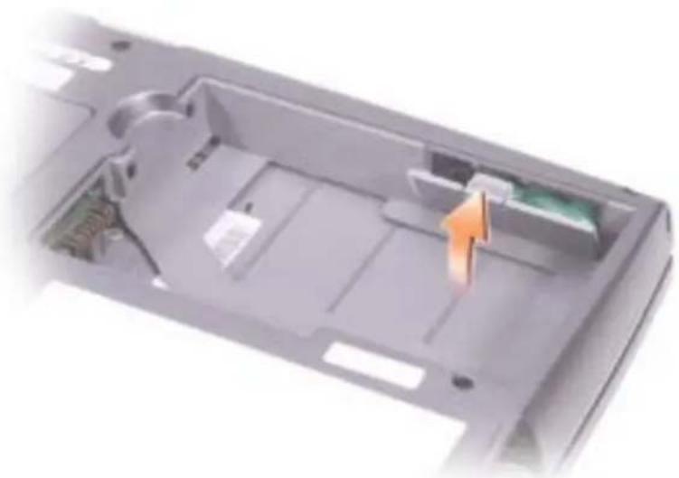 DELL Latitude D505 - Removing and Installing a Reserve Battery - 3