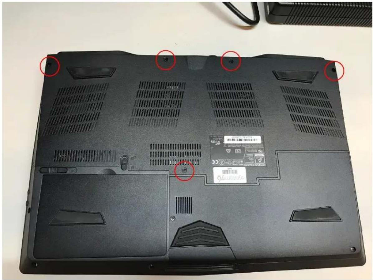 System76 Serval WS - Steps to replace the cover - 1