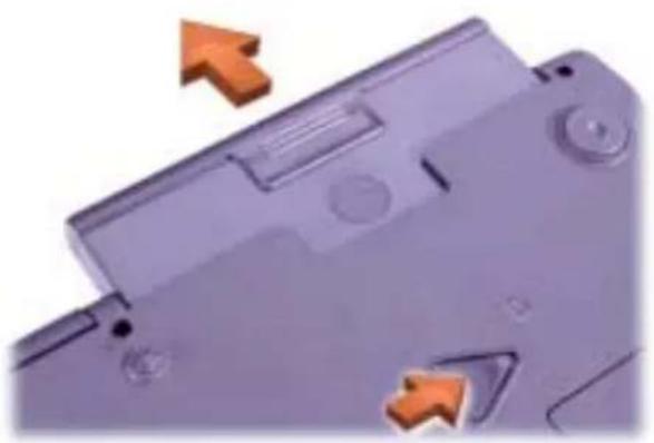 DELL Latitude C810 - Odstranjevanje akumulatorja iz ležišča za akumulator - 1