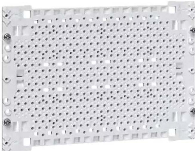 HAGER FWQ41P - UM00M0 plastic mounting plate - 1