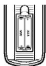 LG V9910 - Isættelse af batterier i fjernbetjeningen - 1