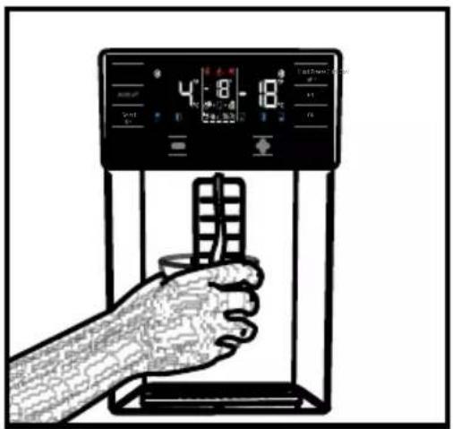 GRUNDIG GQN21220X - Vannbeholder ved døren (På noen modeller) - 2