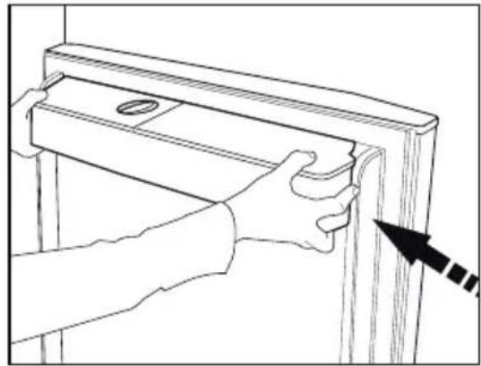 GRUNDIG GSBS15720X - Καθαρισμός του δοχείου νερού - 3