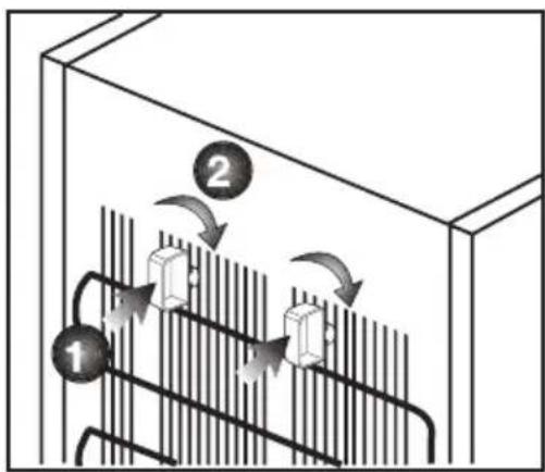Diagram showing fluid flow through a container with labeled components and directional arrows indicating flow direction.
