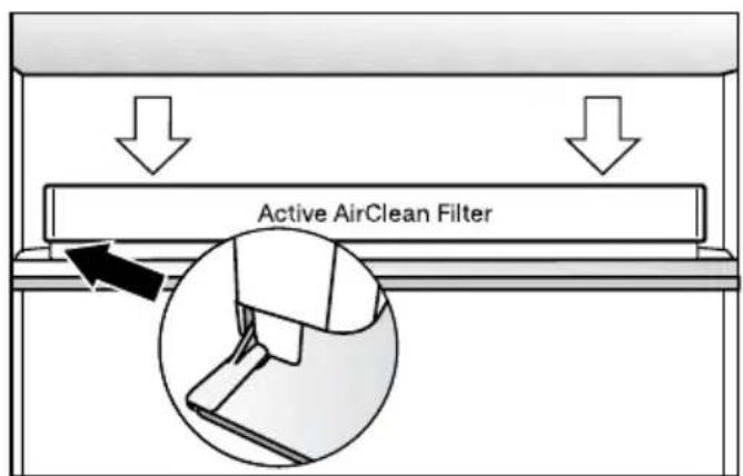 MIELE K 7348 C 125 Gala - Udskiftning af lugtfilter (ekstra tilbehør) - 2