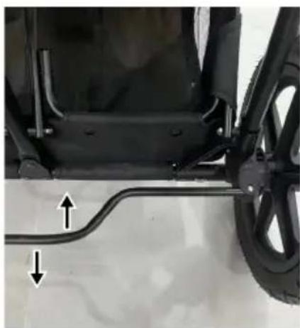 Beemoo Activity Twin - WARNING: ALWAYS APPLY THE PARKING DEVICE WHENEVER THE STROLLER IS STATIONARY. - 1