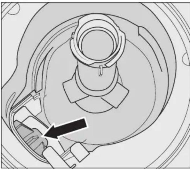 MIELE G 7651 SCVi - Afløbspumpen rengøres - 2