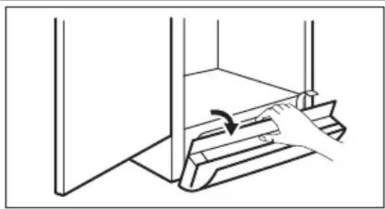 ELECTROLUX EUF2943AOX - ILMANVAIHTOSÄLEIKÖN PUHDISTAMINEN - 1