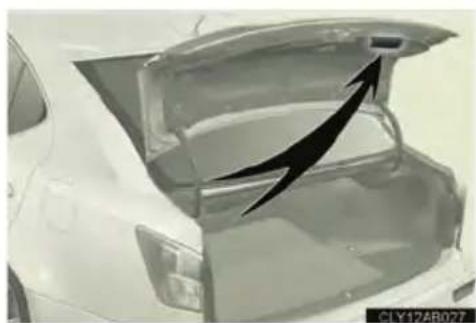 LEXUS IS F (2010) - Trunk handle - 1
