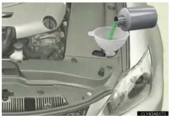 LEXUS IS F (2010) - Washer fluid - 1