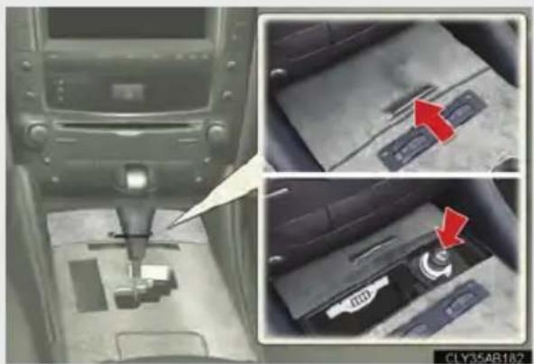 LEXUS IS F (2010) - Cigarette lighter - 1