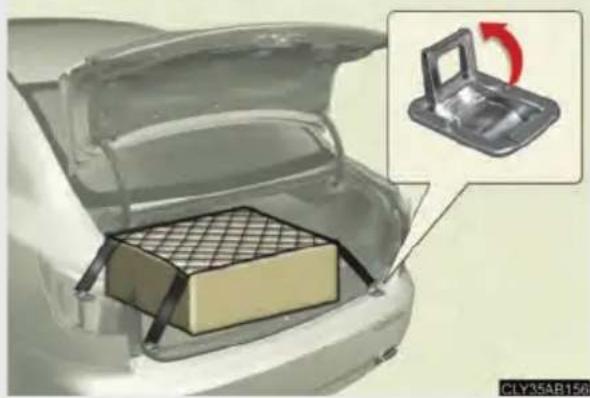 LEXUS IS F (2010) - Trunk features - 1