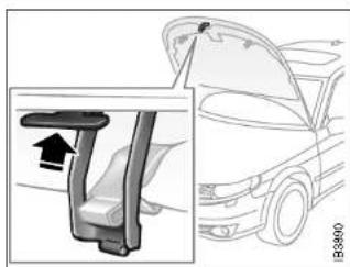 SAAB 9-5 (2009) - Hood - 2