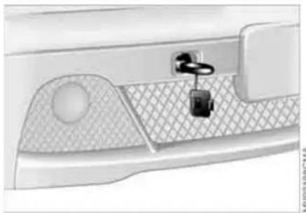 BMW 325Ci Coupe (2005) - Using the towing eyelet - 1