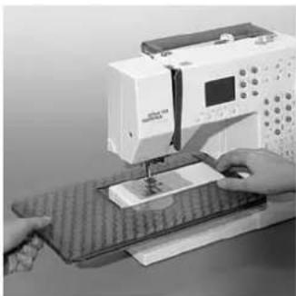 BERNINA Activa 135 - Anschiebetisch - 1