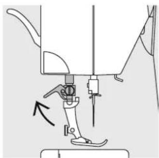 BERNINA Activa 135 - Nadel einsetzen - 2