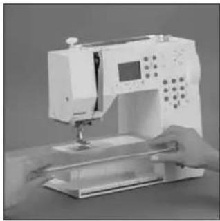 BERNINA Activa 240 - Anschiebetisch\* - 1