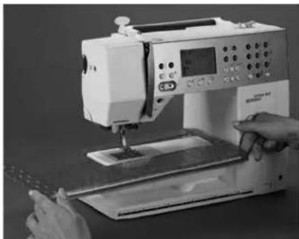 BERNINA Aurora 430 - Freiarm-Anschiebetisch - 1