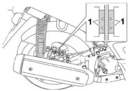 YAMAHA X-max 125 (2008) - REGELMÄSSIGE WARTUNG UND KLEINERE REPARATUREN - 1
