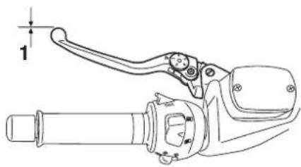 YAMAHA XP500 (2009) - REGELMÄSSIGE WARTUNG UND EINSTELLUNG - 1