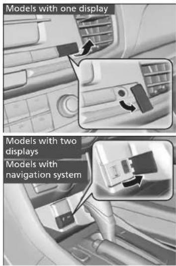 Models with one display Models with two displays Models with navigation system