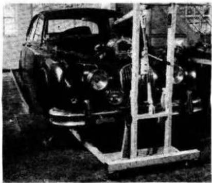 JAGUAR MK1 (1969) - Engine removal with gearbox - lifting upwards - 50