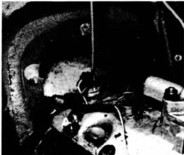 JAGUAR MK1 (1969) - Engine removal with gearbox - lifting upwards - 8