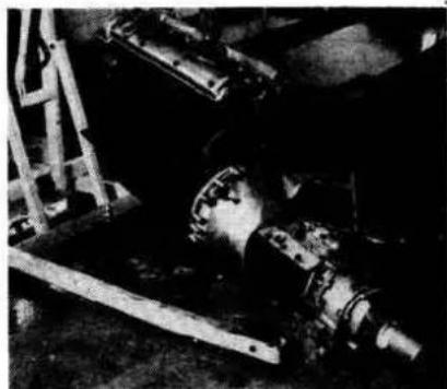 JAGUAR MK1 (1969) - Engine removal with gearbox - lifting upwards - 54