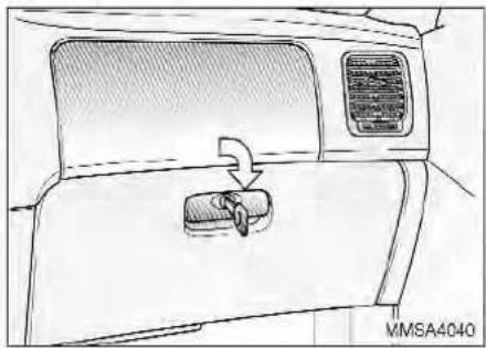 KIA Magentis (2003) - DRIVING YOUR VEHICLE - 1