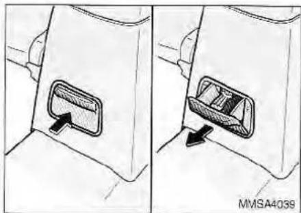 KIA Magentis (2003) - REAR ASHTRAY - 1
