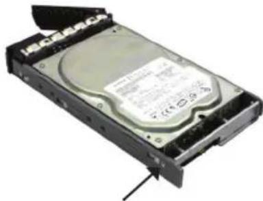 D-LINK DSN-6410 - Install drives - 2