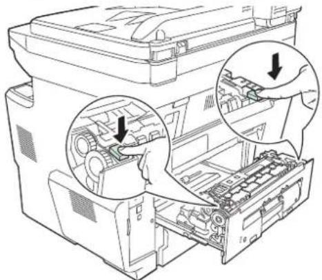 KYOCERA FS-3640MFP/KL3 - Die grünen Briefumschlag-Schalter betätigen. - 1
