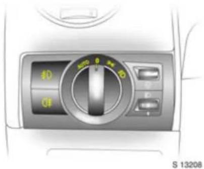 Vauxhall Antara (2007) - stellen Sie Höhe und Abstand ein, schwenken Sie den Hebel nach oben und rasten Sie ihn ein - 1